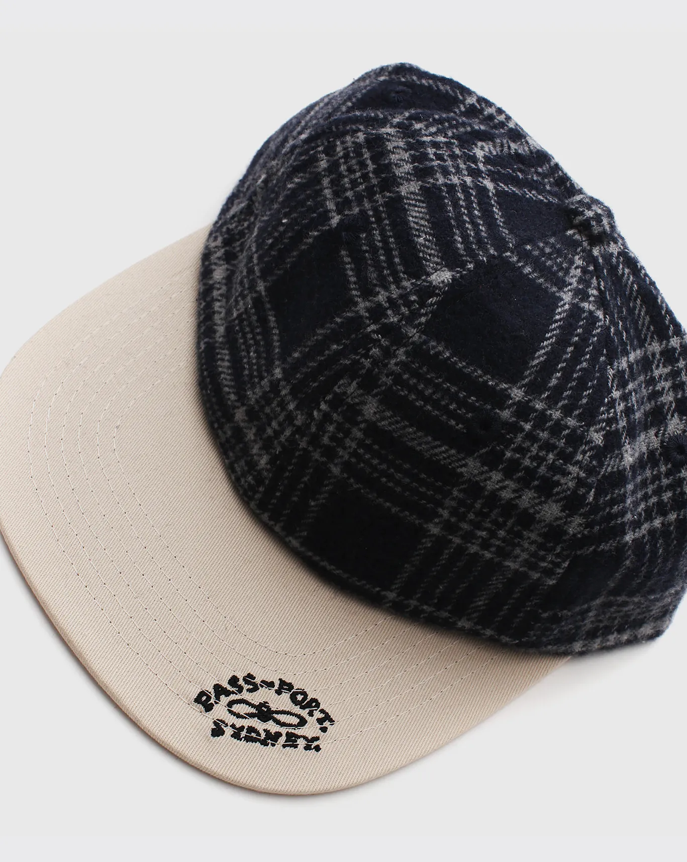 Passport Moniker Hat - Black/Off White